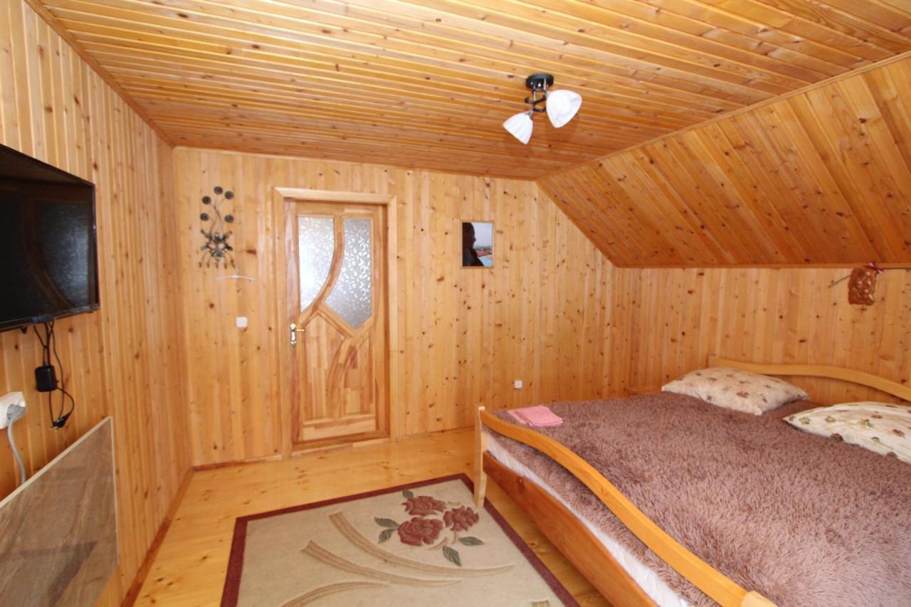 Ferienwohnung Багрівчанка Jaremtsche Exterior foto