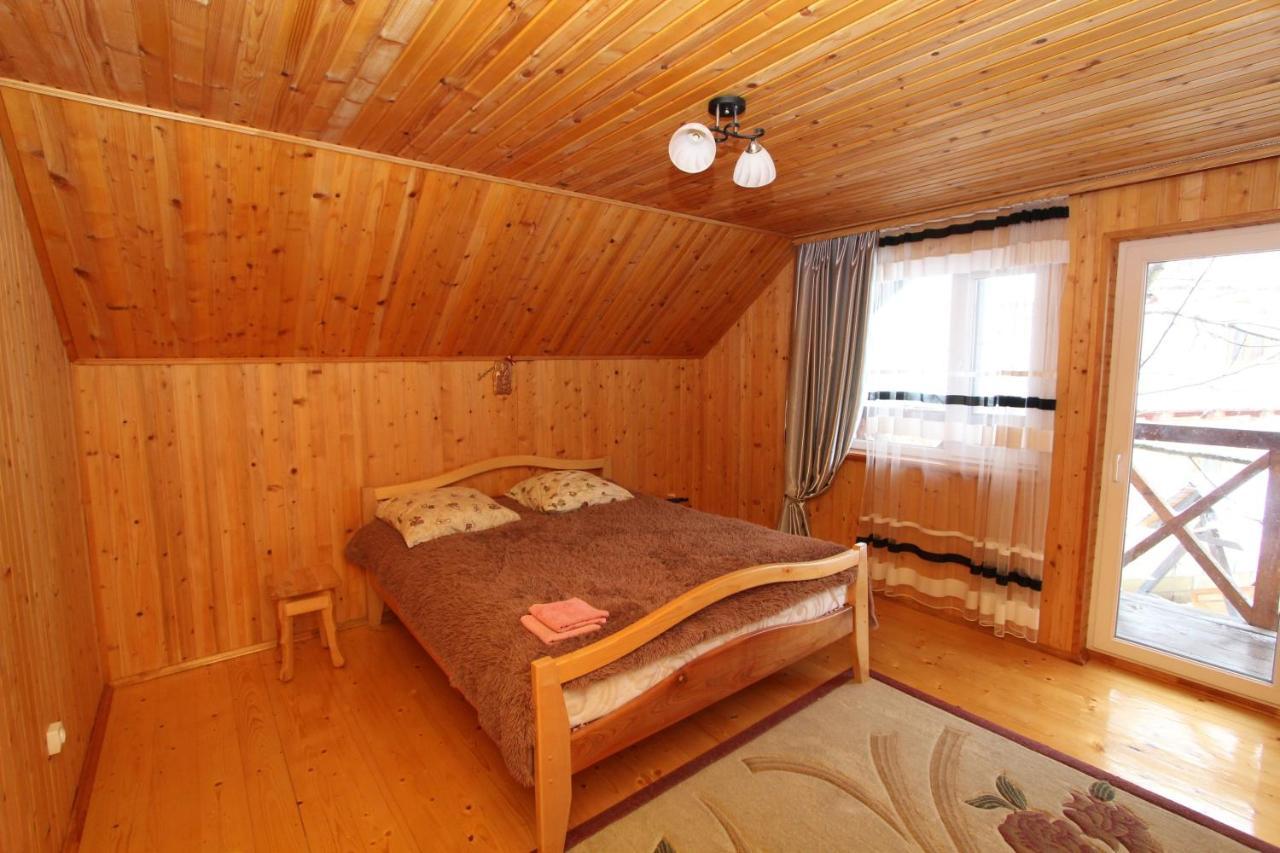 Ferienwohnung Багрівчанка Jaremtsche Exterior foto