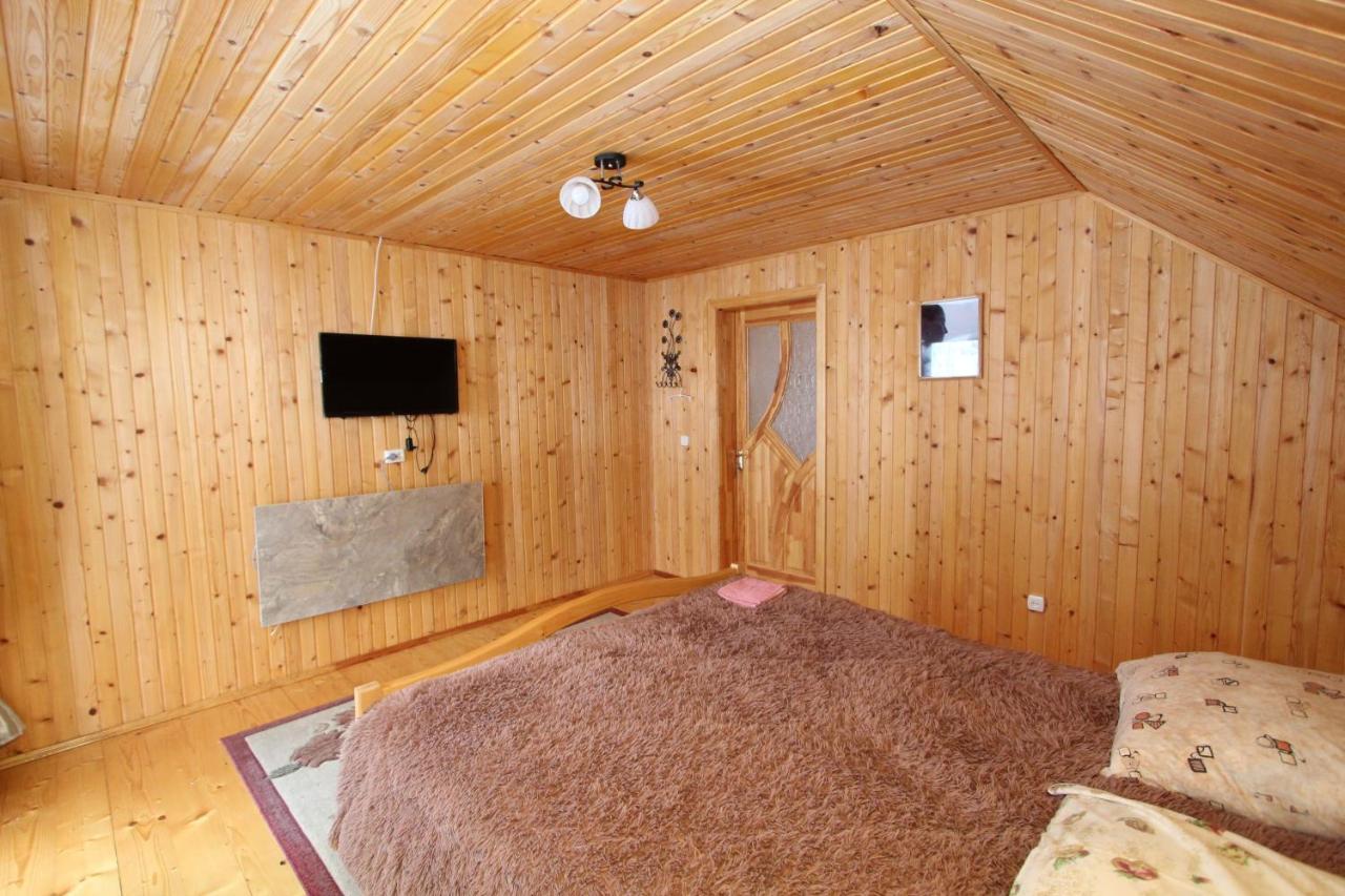 Ferienwohnung Багрівчанка Jaremtsche Exterior foto